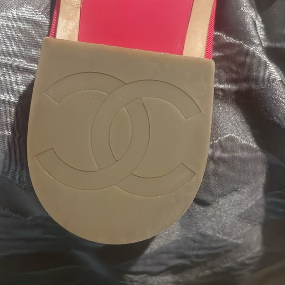 Suede slides from 2016 collection by Karl Lagerfeld. - Picture 6 of 7